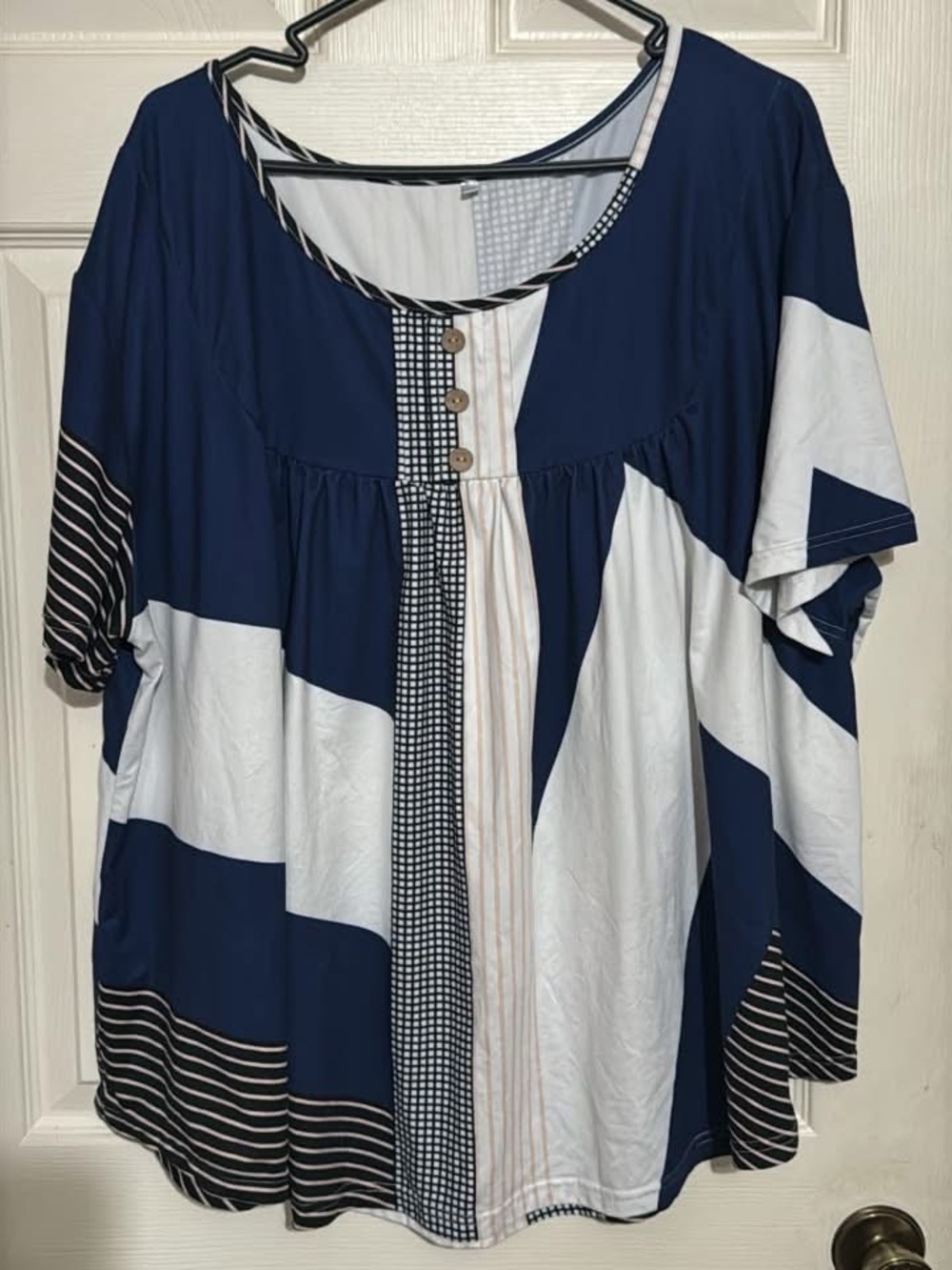 Women's Navy and White Mixed-Pattern